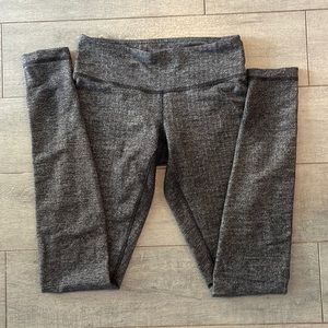 Lululemon leggings size 4